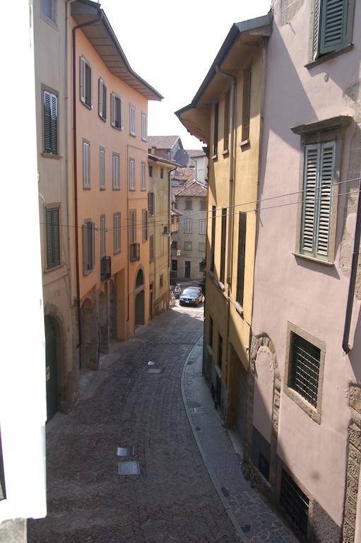 La Rosa Scarlatta Apartamento Bérgamo Quarto foto